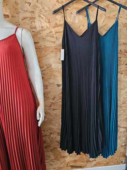 Robe plissée bretelles
