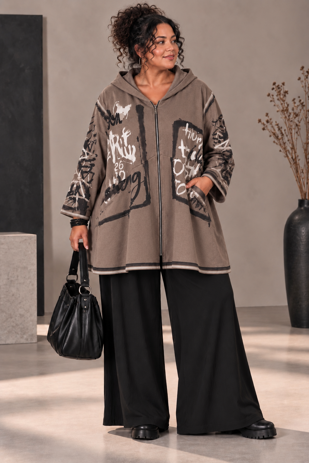 Parka suédine,  motifs "graffitis"