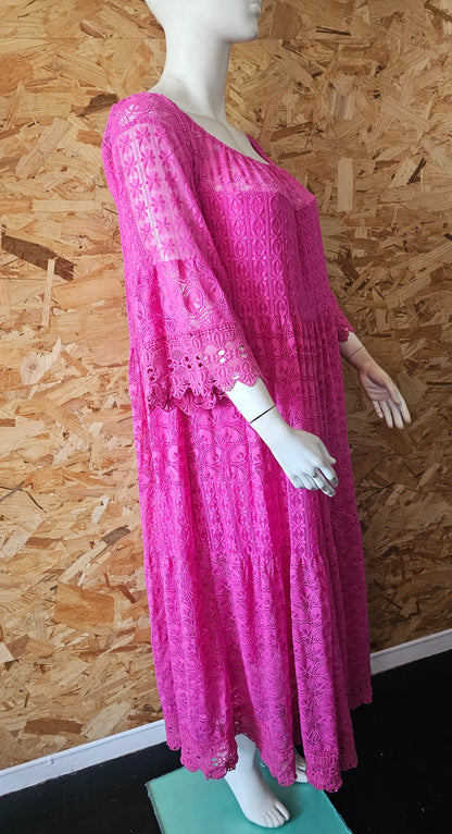 Robe longue de dentelle